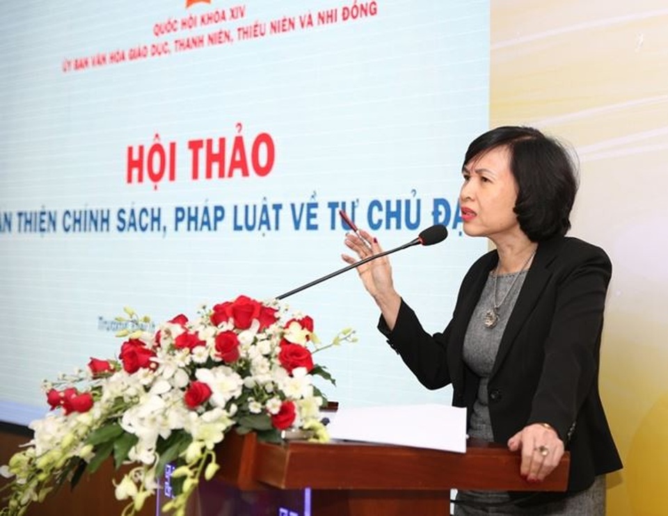 Tự chủ đại học kiểu gì mà lát sàn nhà vẫn phải xin phép - 1
GS Mai Hồng Qùy, Hiệu trưởng trường ĐH Luật TPHCM cho rằng, trong tự chủ đại học thì tự chủ nhân sự và tự chủ tài chính đang gặp phải nhiều vướng mắc....