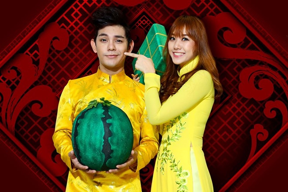 Hari Won & Sơn Ngọc Minh cháy cùng Hội Xuân văn nghệ sĩ 2017 - 1 Sơn Ngọc Minh và Hari Won.