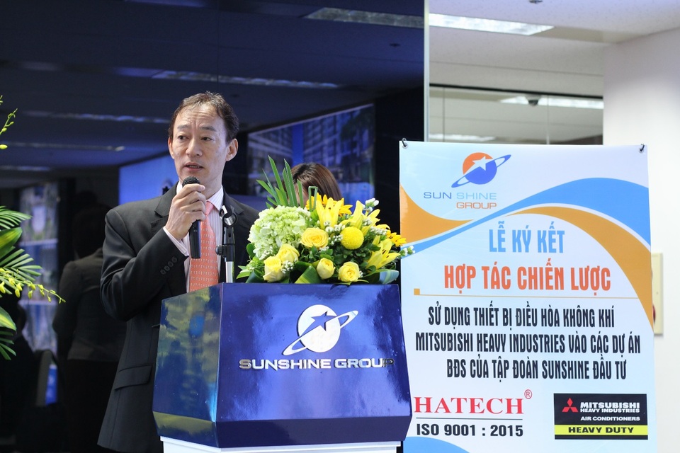 Xu hướng đầu tư bất động sản cao cấp: Sự lên ngôi của "Chân – Thiện - Mỹ" - 1
Đại diện Tập đoàn Mitsubishi Heavy Industries trong Lễ kí kết