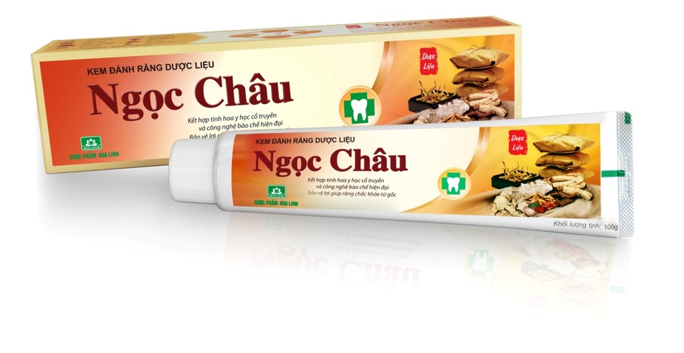 Top 5 sản phẩm chăm sóc răng miệng không thể thiếu trong gia đình Việt - 1
Các chuyên gia nha khoa khuyên rằng với những người hay gặp các vấn đề về răng miệng nên dùng kem đánh răng dược liệu
