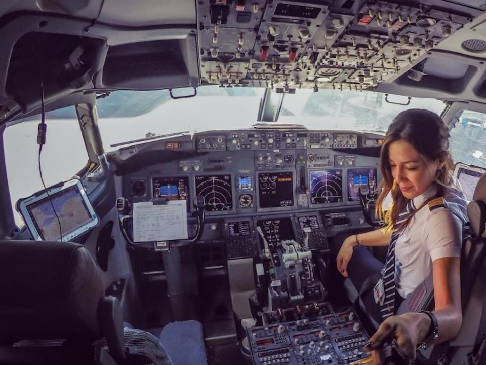 Gặp gỡ nữ phi công 31 tuổi - người truyền cảm hứng du lịch trên Instagram - 1 Gặp gỡ nữ phi công 31 tuổi - người truyền cảm hứng du lịch trên Instagram - 1