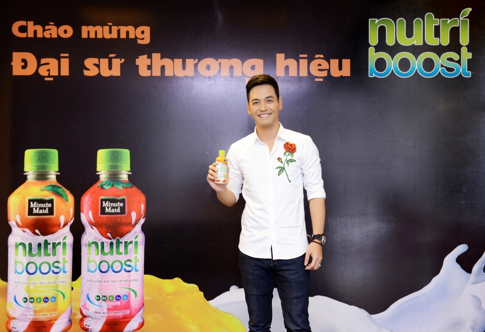 Nhãn hàng Nutriboost công bố đại sứ thương hiệu năm 2017 - 1 Phan Anh chính thức trở thành đại sứ thương hiệu độc quyền của nhãn hàng sữa trái cây Nutriboost