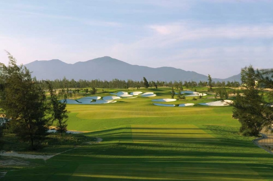 Sân golf Montgomerie Links – 1 trong 10 sân golf hàng đầu Châu Á