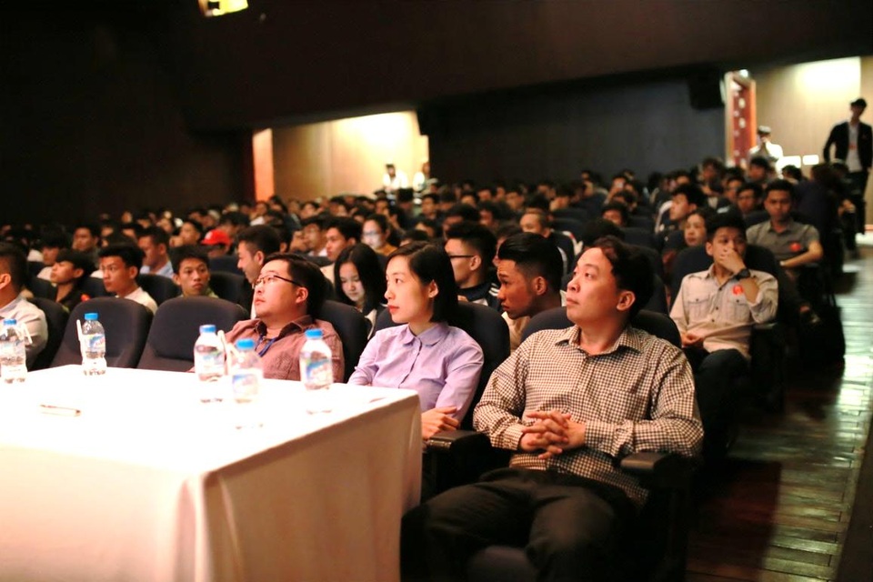 Người trẻ Việt nên chọn ngành gì để có lương 2.000USD? - 1 Người trẻ Việt nên chọn ngành gì để có lương 2.000USD? - 1