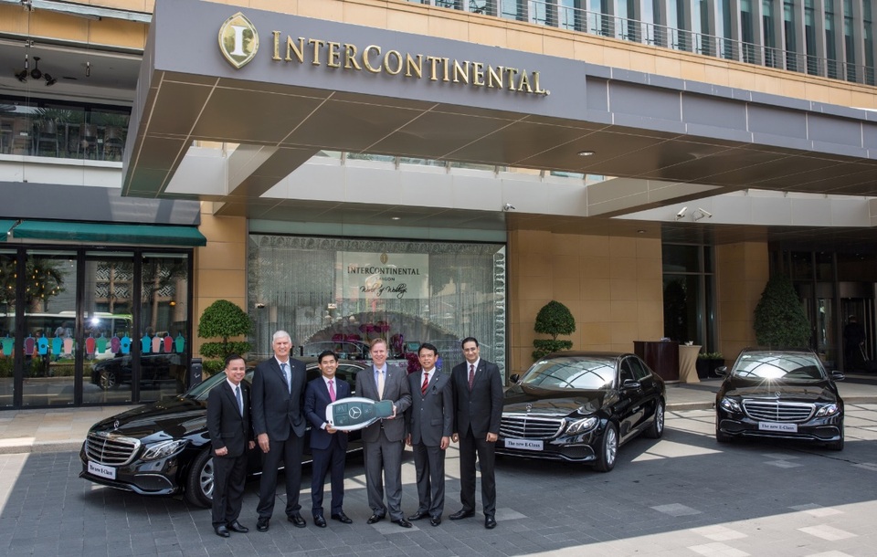 InterContinental Saigon đầu tư 10 tỷ vào dàn xe sang Mercedes-Benz E-Class - 1 Đại lý ủy quyền của Mercedes-Benz tại Việt Nam - Vietnam Star Automobile thực hiện toàn bộ quá trình phân phối và dịch vụ hậu mãi cho lô xe E-Class của InterContinental Saigon