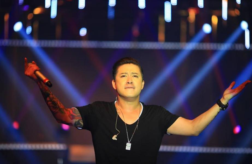 Chia sẻ về lý do chọn “Nắm lấy tay anh” để gửi tặng khán giả Đà thành, Tuấn Hưng bộc bạch: “Đây là bài hát mang thông điệp về tình yêu, về hạnh phúc và gắn với rất nhiều kỷ niệm trong cuộc đời tôi. Cuộc sống của tôi đến bây giờ đã quá mãn nguyện rồi: Hạnh phúc. Có vợ. Có con. Vẫn được phụng dưỡng cha mẹ. Có thật nhiều anh em bạn bè tốt. Có được rất nhiều quý vị các bạn ủng hộ. Đó là niềm hạnh phúc rất lớn đối với một nghệ sĩ và rất may mắn, ca khúc này vẫn luôn được mọi người đón nhận. Đó cũng là lý do để tôi chọn bài hát này gửi tặng khán giả Đà Nẵng trong một đêm nhạc hết sức đặc biệt- Sinh nhật 9 năm thành lập IMC-TodayTV”.