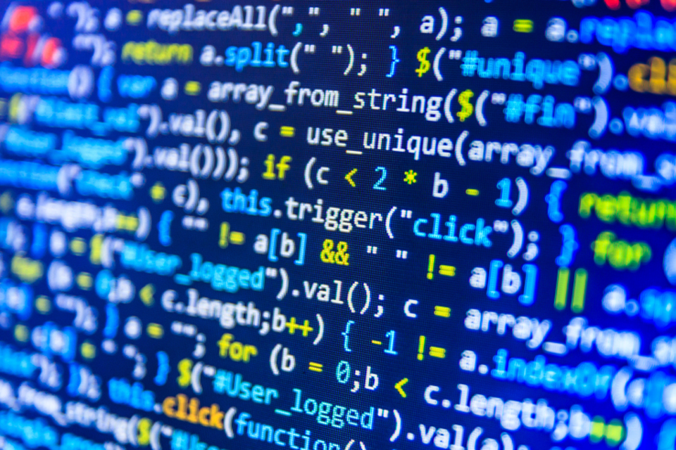 Từ “outsourcing” hóa “Tech Co - Founder” - Những điều bạn cần biết - 1 Thay vì ngồi viết code theo những lộ trình có sẵn, tự sáng tạo - biến hóa - hoàn thiện những đứa con tinh thần của mình đến mức độ hoàn hảo nhất. Tại sao không?