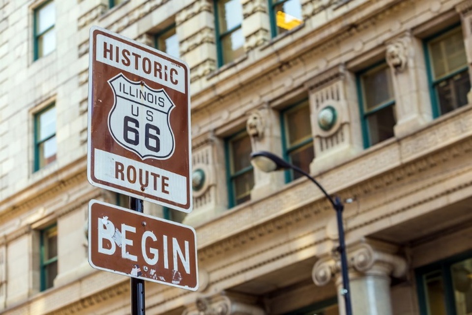 Rong ruổi trên con đường huyền thoại Route 66 - 1 Route 66 nối liền miền Đông với miền Viễn Tây Hoa Kỳ