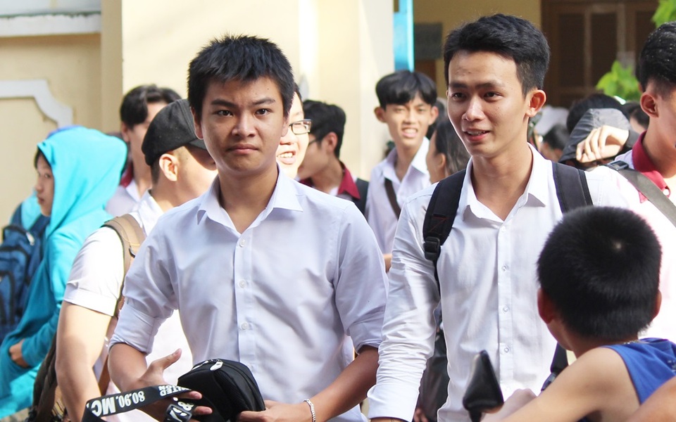 Đề Toán khá dài, có tính phân loại cao - 27 Thí sinh dự thi THPT quốc gia tại TP Nha Trang (Khánh Hòa) cho rằng đề môn Toán có tính phân loại cao