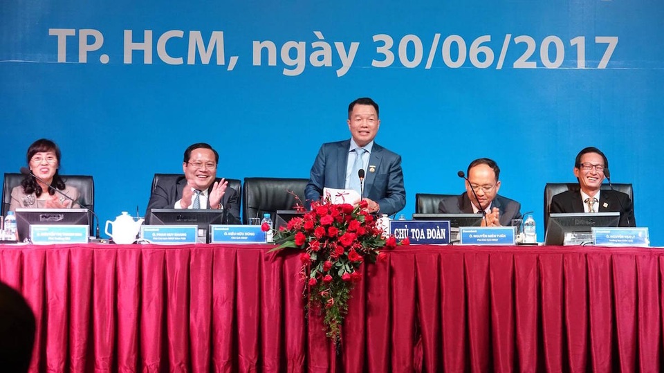 Ông Dương Công Minh chính thức ngồi vào "ghế nóng" Sacombank - 2 Chủ toạ đoàn chủ trì đại hội