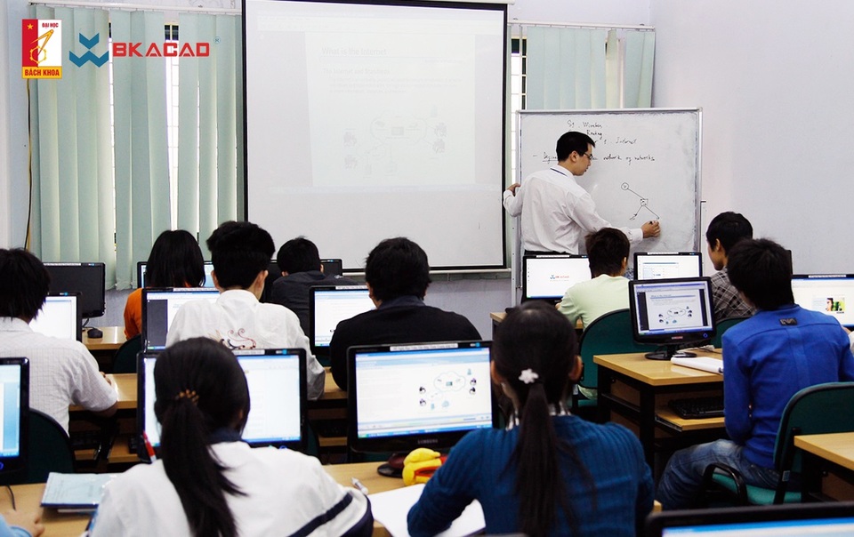 Cách mạng công nghiệp 4.0: Học CNTT ở đâu? - 1
Học viện CNTT Bách Khoa (BKACAD) sở hữu những phòng Lab tiêu chuẩn được trang bị các thiết bị chuyên biệt