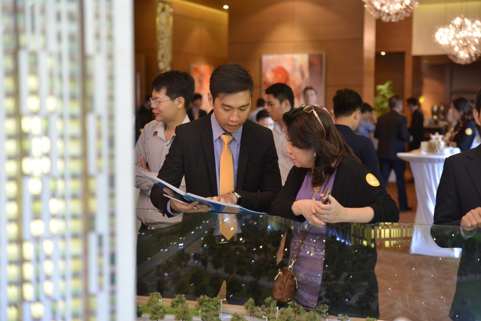 Rio Land - Nơi nguồn lực trí tuệ luôn được đề cao - 1 Chuyên viên tư vấn của Rio Land thường xuyên được đào tạo và cọ xát thực tế