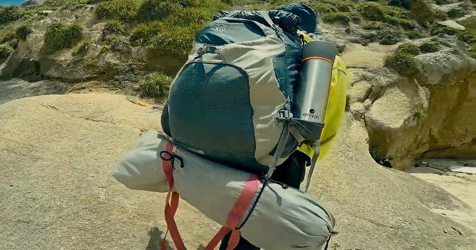 Nhâm nhi cà phê trên đỉnh núi - 1