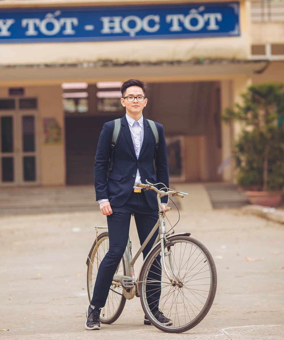 Nam sinh chuyên Anh giành điểm 10 môn Sử - 1 Trần Bảo Sơn là thí sinh duy nhất của Hà Nội đạt 10 điểm Sử THPT quốc gia.