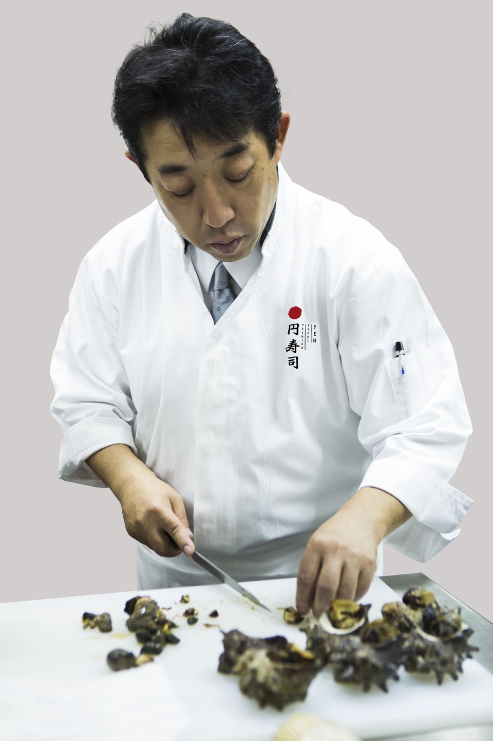 Đầu bếp Masanobu Inaba – bậc thầy về các món truyền thống với hơn 40 năm kinh nghiệm