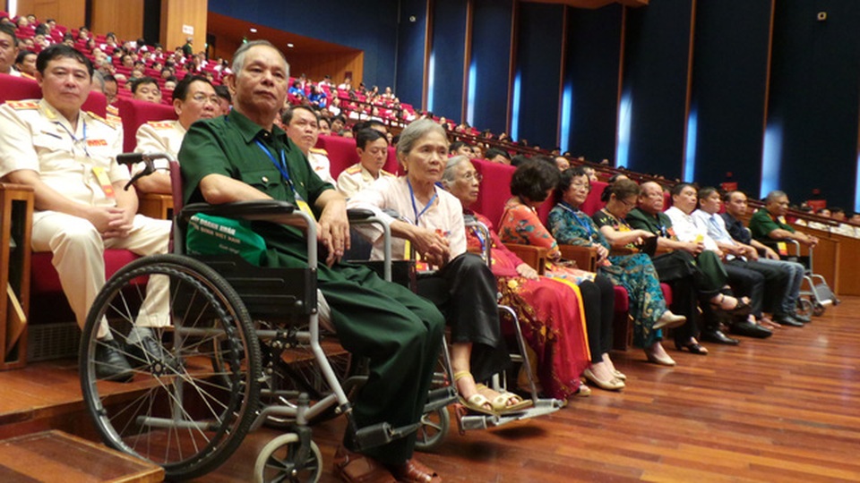Tổng Bí thư: Máu đào đã nở hoa cho đất nước hôm nay! - 6 Tổng Bí thư: Máu đào đã nở hoa cho đất nước hôm nay! - 6
