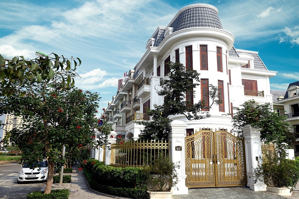 Tận hưởng cuộc sống đẳng cấp trong lòng đô thị 200 ha - 1 Biệt thự An Khang Villa đang là điểm sáng trên thị trường với chính sách ưu đãi hấp dẫn“mua An Khang Villa, lái ngay Mazda 3”.