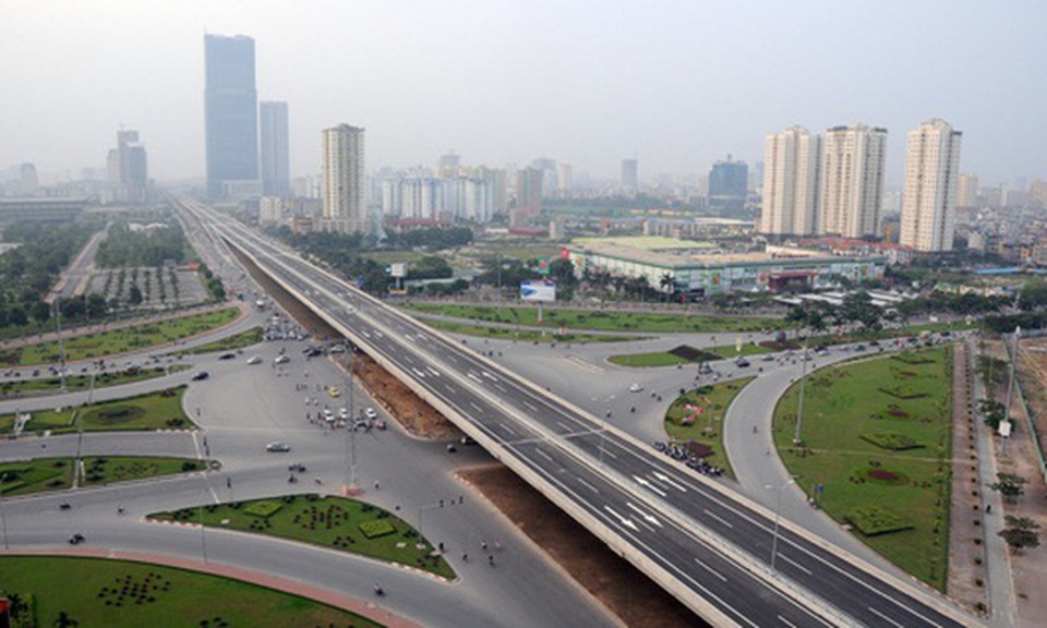 BĐS Tây Hà Nội: Giải mã sức hút nhà đầu tư - 1 Đường Phạm Hùng cùng với nhiều đường lớn trở thành các tuyến đường giao thông huyết mạch của phía Tây Hà Nội.