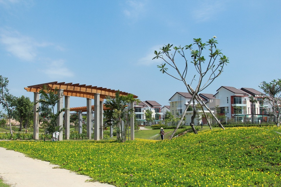 Lá phổi xanh giữa lòng Khu công nghiệp - Ecolakes Mỹ Phước - 1