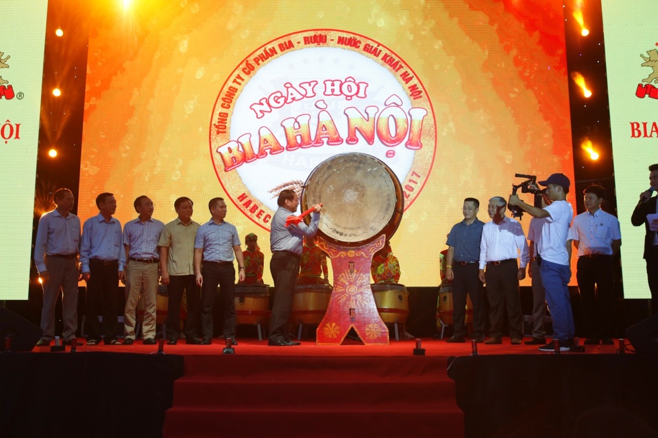 Người dân Quảng Trị háo hức tới Ngày hội Bia Hà Nội - 1 Người dân Quảng Trị háo hức tới Ngày hội Bia Hà Nội - 1