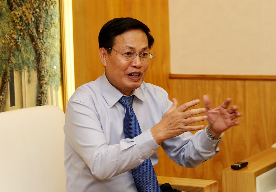 Phó Giám đốc ĐHQG Hà Nội: “Các trường đại học nên đón nhận văn hóa xếp hạng” - 1 GS.TS Nguyễn Hữu Đức, Phó Giám đốc ĐHQG Hà Nội cho rằng, bảng xếp hạng 49 đại học Việt Nam đang đánh đồng chỉ số tiêu chí cho tất cả các nhóm trường khác nhau.