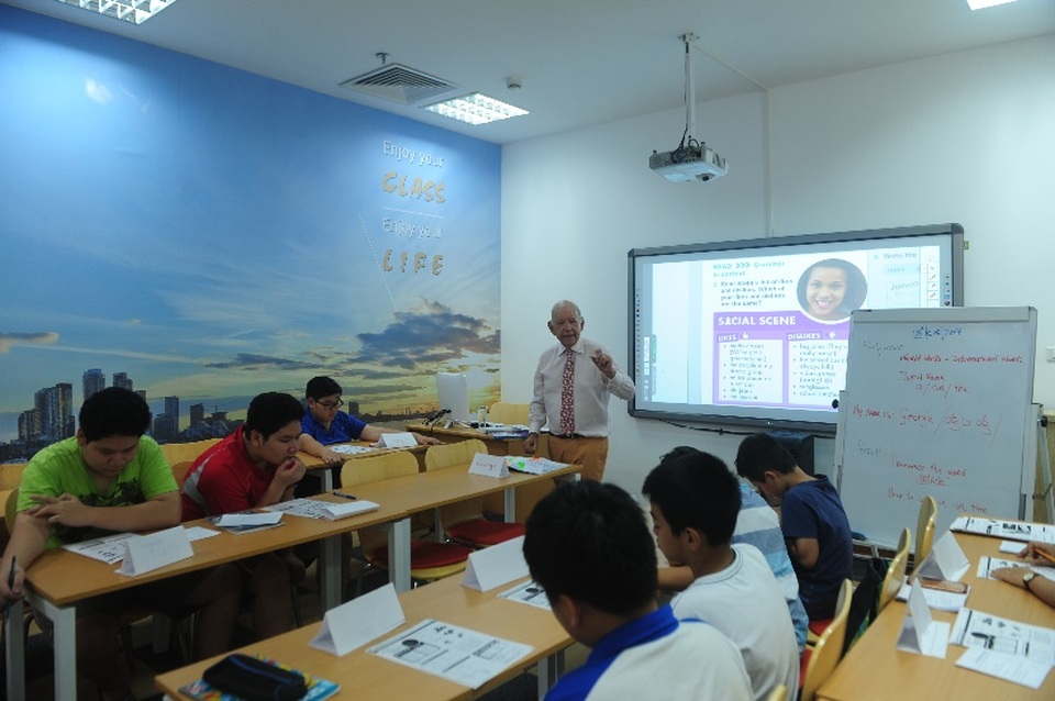 Học tiếng Anh để phát triển kỹ năng sống: Phương pháp học không áp lực cho trẻ - 1 Học tiếng Anh để phát triển kỹ năng sống: Phương pháp học không áp lực cho trẻ - 1