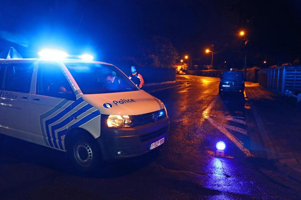 
Cảnh sát phong tỏa hiện trường. Ảnh: Foto Kurt
