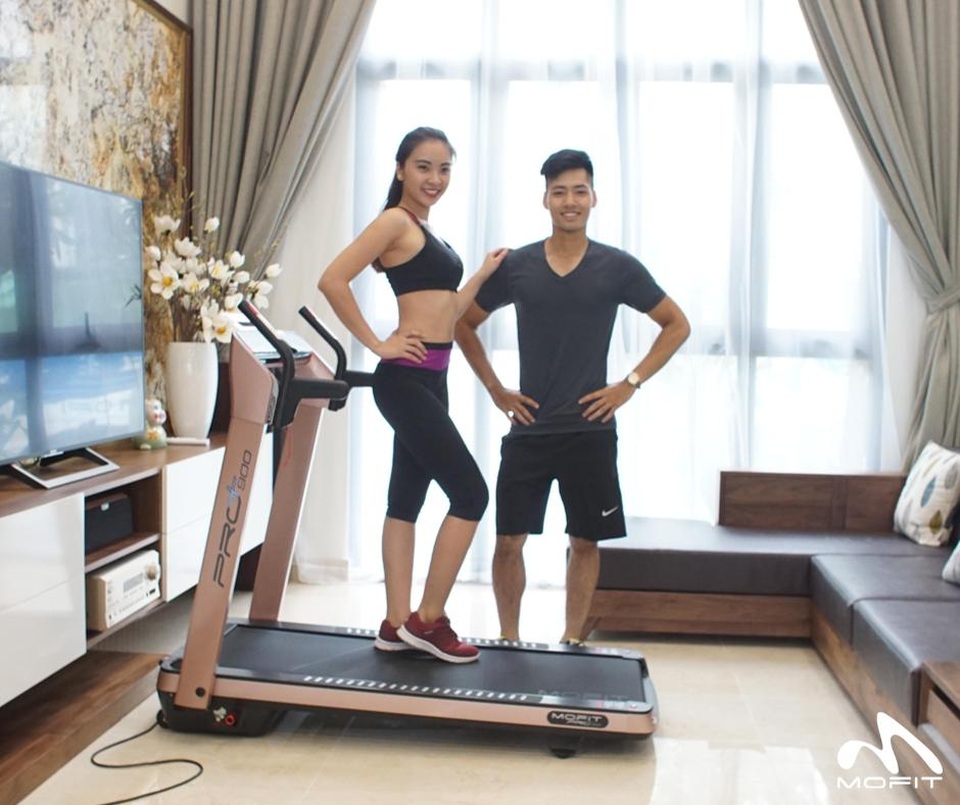 "Tập luyện 4.0" của các gia đình thành đạt thế hệ mới - 1
Máy chạy bộ cao cấp MOFIT PRO900