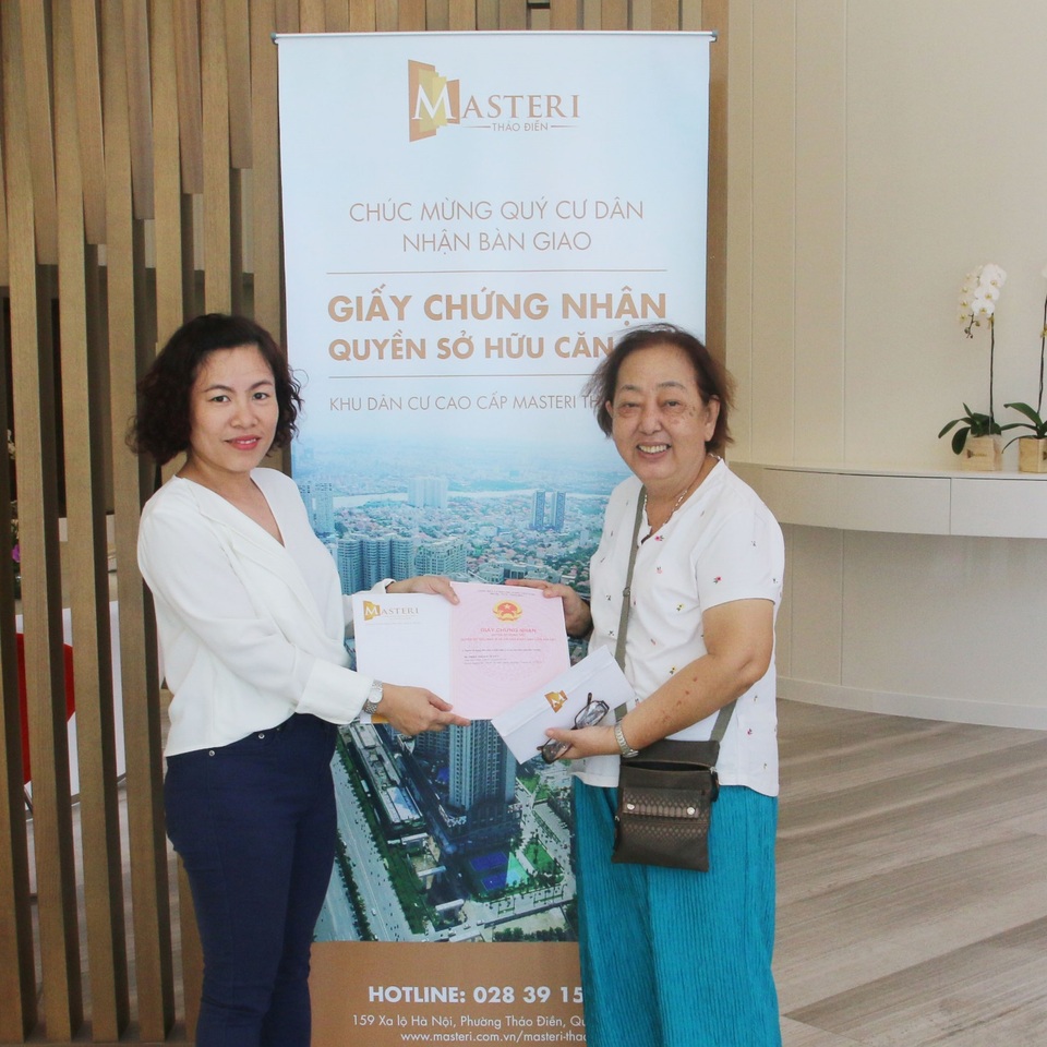 Mua căn hộ: Mừng nhất là được nhận "sổ hồng" sớm - 1 Mua căn hộ: Mừng nhất là được nhận "sổ hồng" sớm - 1