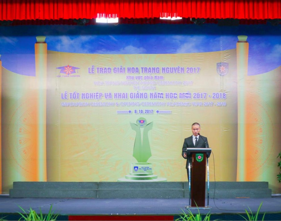 Vinh danh 309 Hoa Trạng Nguyên trên toàn quốc - 1 TS. Trần Dương - Phó Hiệu trưởng Đại học Tân Tạo phát biểu khai mạc buổi lễ.