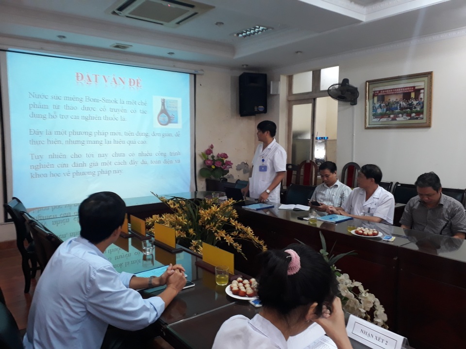 Nghiên cứu lâm sàng của Boni-Smok hỗ trợ cai nghiện thuốc lá - 2 TS.BS Trần Thái Hà, thư kí đề tài báo cáo