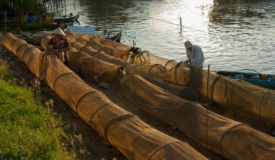 Những hình ảnh tuyệt đẹp về mưu sinh mùa nước nổi ở miền Tây - 2 Những hình ảnh tuyệt đẹp về mưu sinh mùa nước nổi ở miền Tây - 2