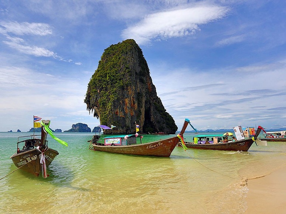 Chuyến đi nào mà bất kỳ ai ở tuổi 20 cũng nên thực hiện? - 1 Chuyến đi nào mà bất kỳ ai ở tuổi 20 cũng nên thực hiện? - 1