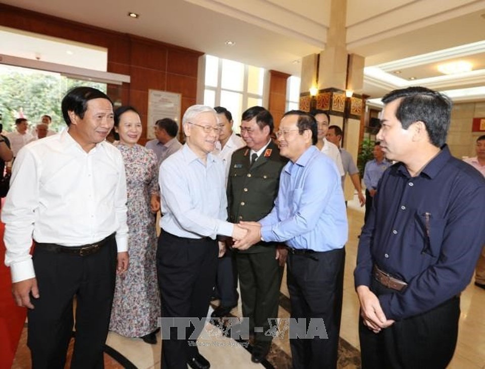 Tổng Bí thư: Ngăn chặn cho được tình trạng tha hóa, hư hỏng,... - 2 Tổng Bí thư: Ngăn chặn cho được tình trạng tha hóa, hư hỏng,... - 2