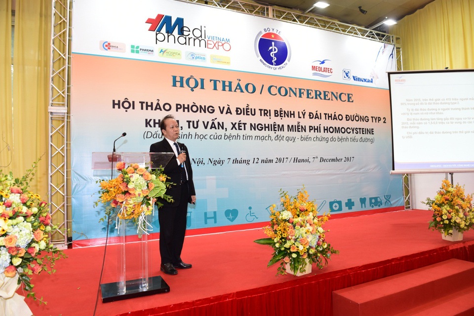 Nâng cao hiệu quả phòng và điều trị bệnh đái tháo đường type 2 trong cộng đồng - 1 PGS.TS Nguyễn Nghiêm Luật báo cáo tại hội nghị.