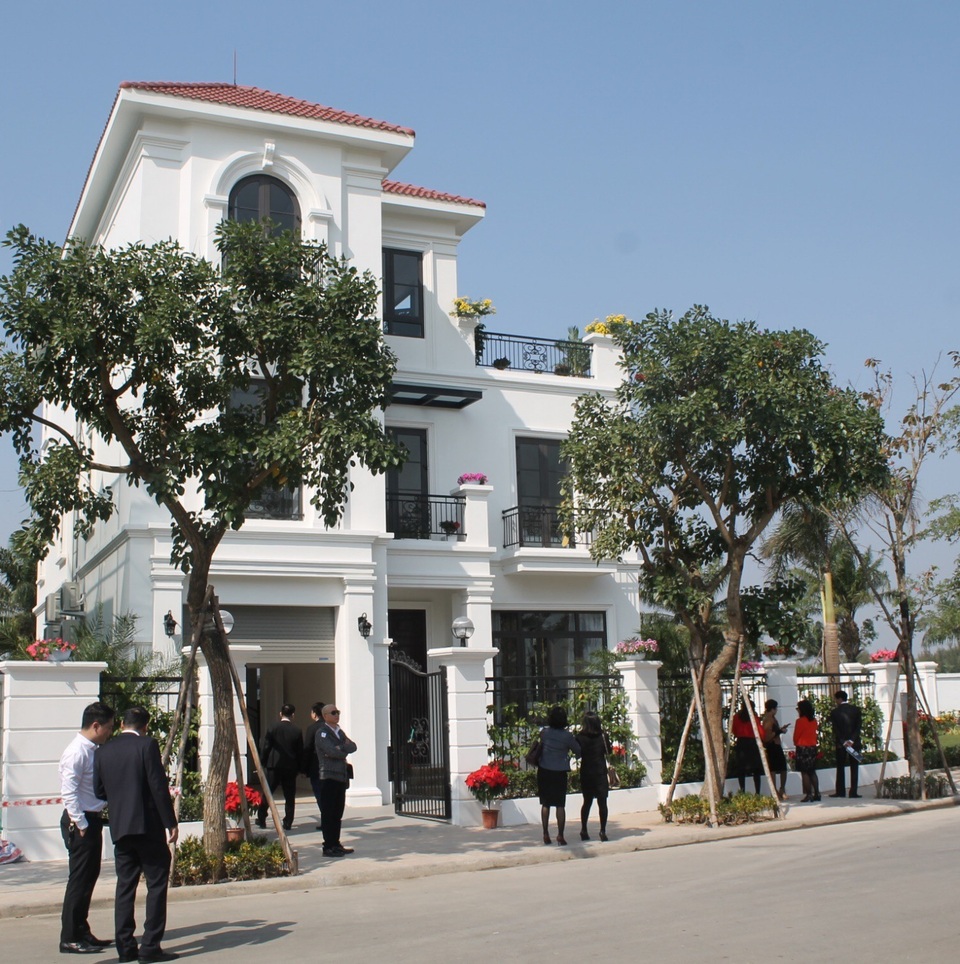 Sức hút từ dự án biệt thự nghỉ dưỡng đẳng cấp ven biển Đồ Sơn - 1 Biệt thự thực tế của dự án đã hoàn thiện và tiếp đón hàng trăm lượt khách thăm quan mỗi tuần