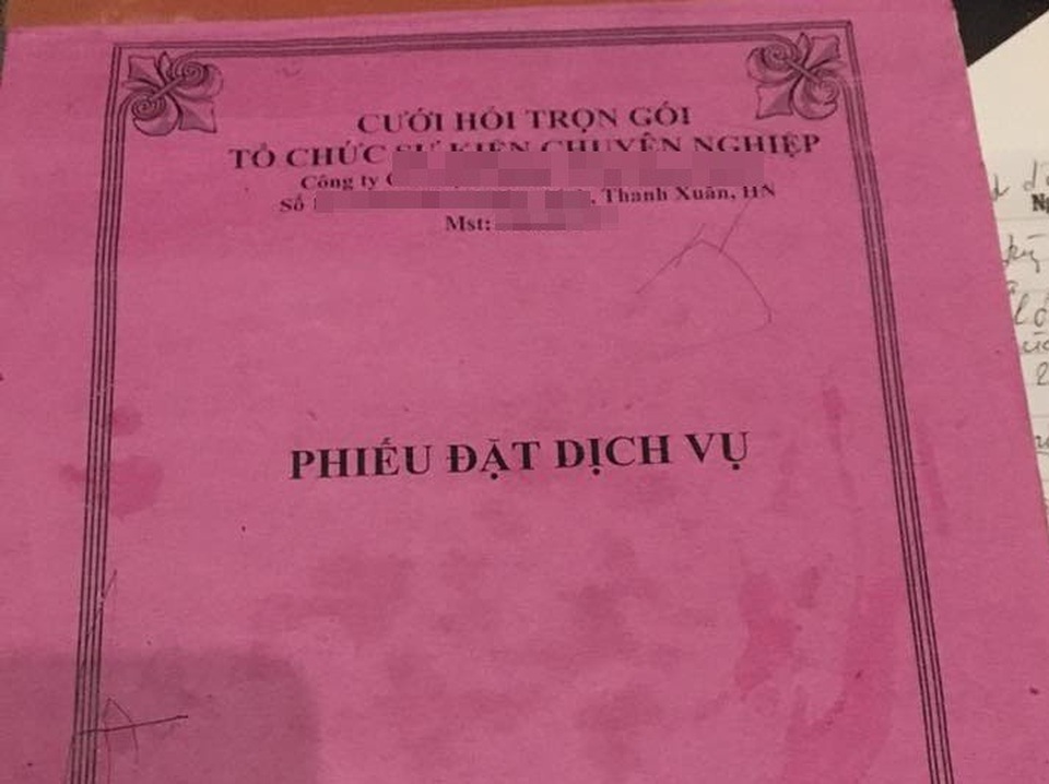 Bí mật trong đám cưới bị lộ, đại gia ngành than tái mặt - 2 Phiếu đặt dịch vụ cưới hỏi tại công ty anh Dũng (Ảnh: Thanh Hải).