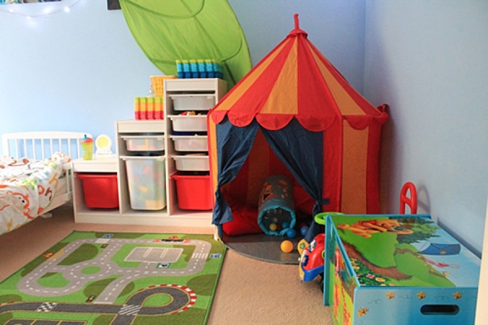 Mẹo hay để bé không làm phiền khi mẹ bận - 2