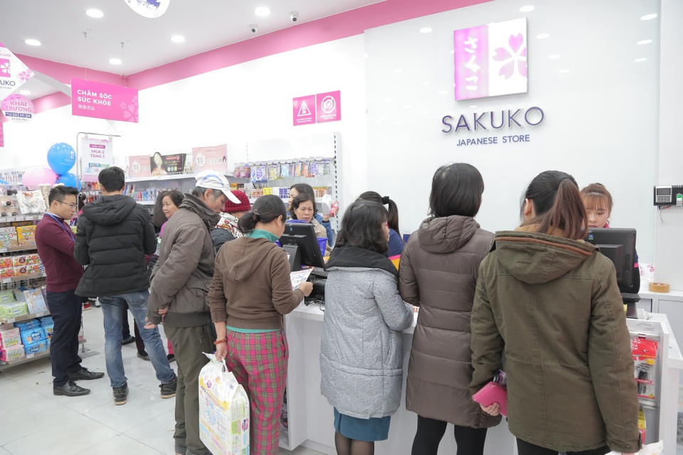 Chuyện xếp hàng dài chờ thanh toán là chuyện rất bình thường và diễn ra “như cơm bữa” tại các siêu thị hàng Nhật