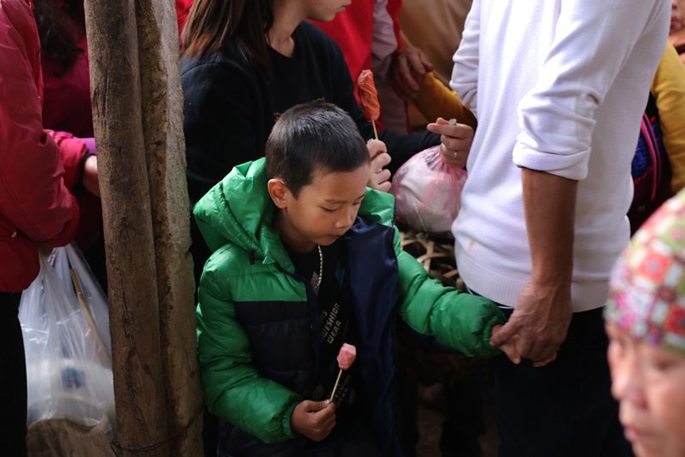 Lạ lùng phiên chợ cuối năm ở thủ đô chỉ dành cho quý ông - 10 Lạ lùng phiên chợ cuối năm ở thủ đô chỉ dành cho quý ông - 10