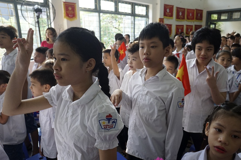 Lễ khai giảng đặc biệt ở ngôi trường hát Quốc ca bằng tay - 11
Ngoài kiến thức phổ thông, trường còn hướng nghiệp dạy nghề cho học sinh khiếm thính lớn tuổi, giúp các em dễ hoà nhập cộng đồng hơn trong tương lai.