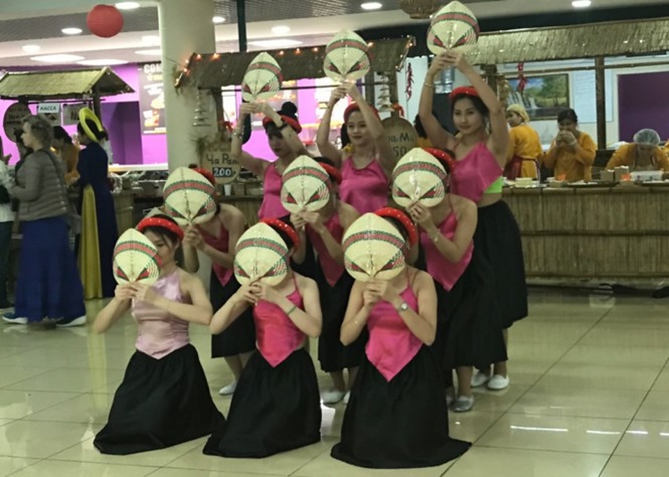 Rực rỡ Festival thức ăn đường phố Việt tại Nga - 11 Rực rỡ Festival thức ăn đường phố Việt tại Nga - 11