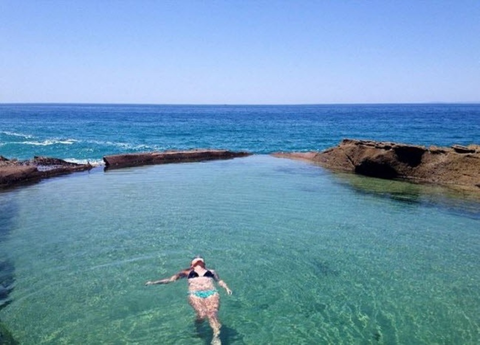 Bể bơi lộ thiên đẹp lịm tim đang "nổi như cồn" trên mạng xã hội - 4 Bể bơi lộ thiên đẹp lịm tim đang "nổi như cồn" trên mạng xã hội - 4