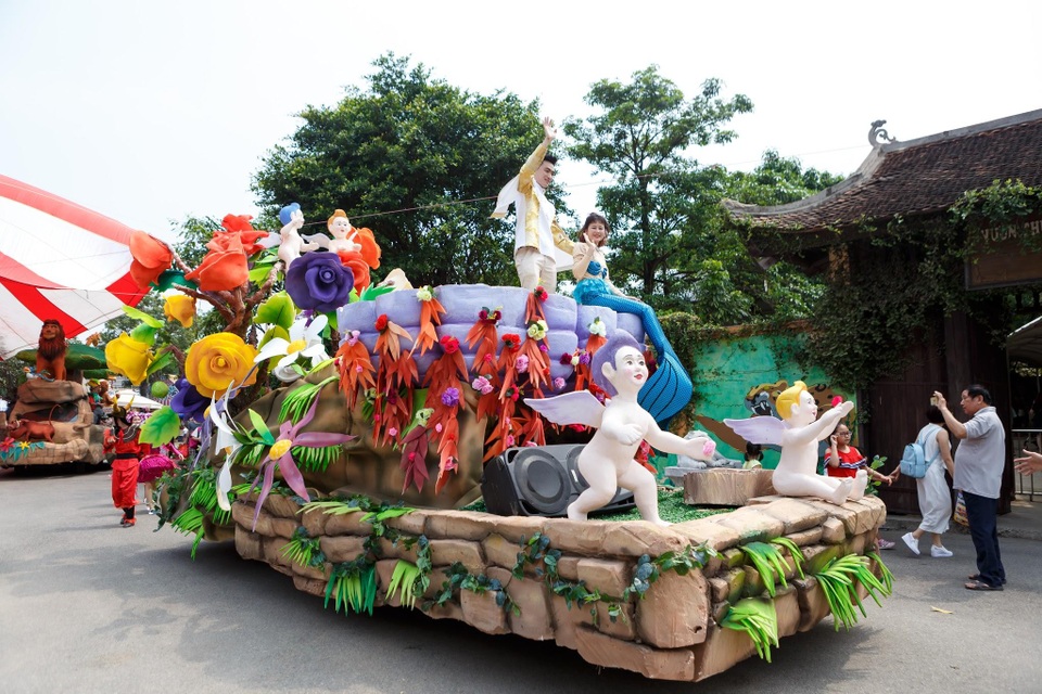 Điểm đến không thể bỏ qua dịp 2.9 - 12 Diễu hành Carnival Xứ sở thần tiên luôn được các bạn nhỏ đón chờ