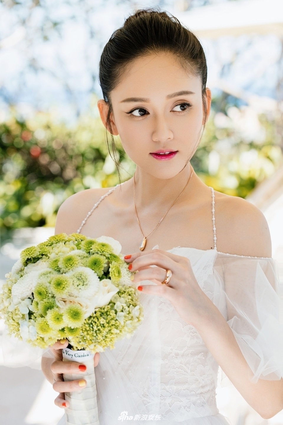 "Mỹ nữ bị tuột bikini" gây sốt vì 38 tuổi vẫn quá nóng bỏng - 13 "Mỹ nữ bị tuột bikini" gây sốt vì 38 tuổi vẫn quá nóng bỏng - 13