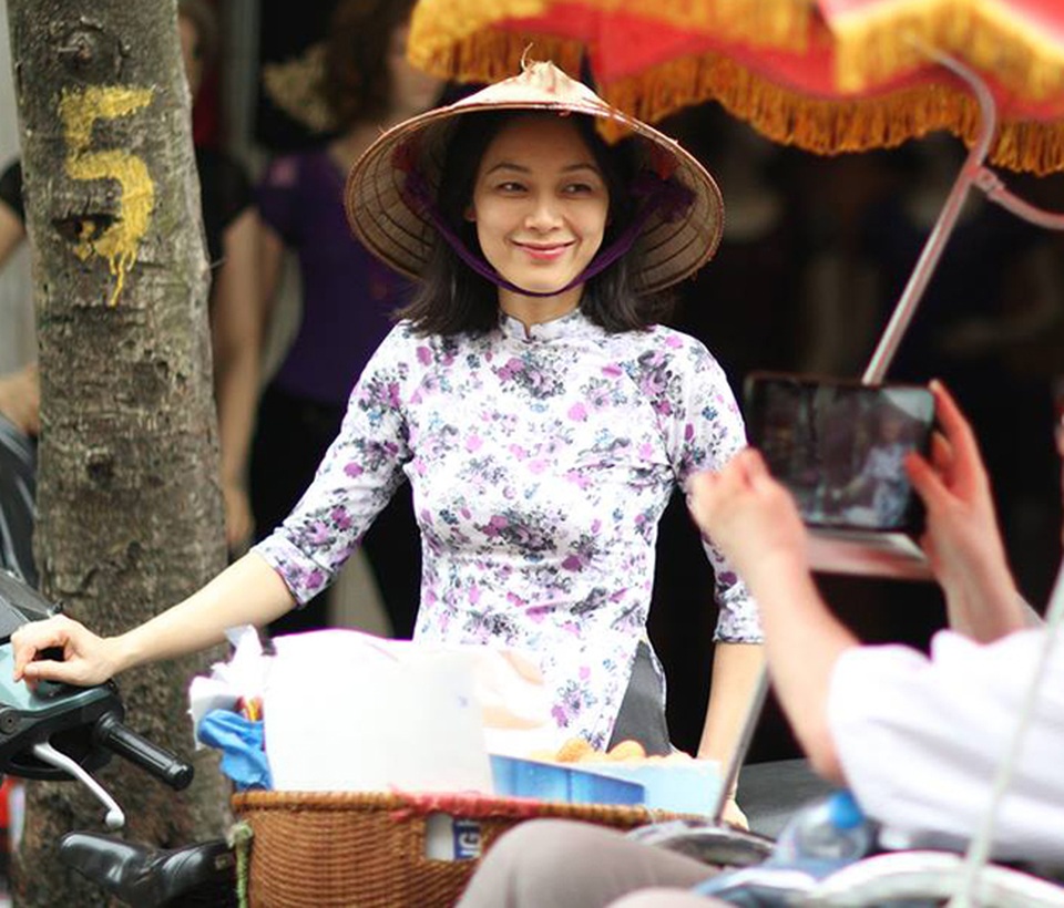 Vợ võ sư Đoàn Bảo Châu đấu cao thủ Vịnh Xuân: Quá khứ khiến khán giả ngỡ ngàng - 14 Vợ võ sư Đoàn Bảo Châu đấu cao thủ Vịnh Xuân: Quá khứ khiến khán giả ngỡ ngàng - 14