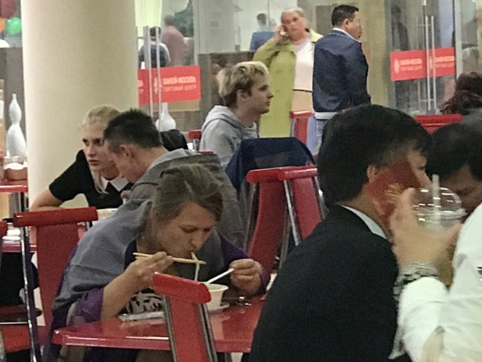 Rực rỡ Festival thức ăn đường phố Việt tại Nga - 14
Món phở Việt phải công nhận là ngon.