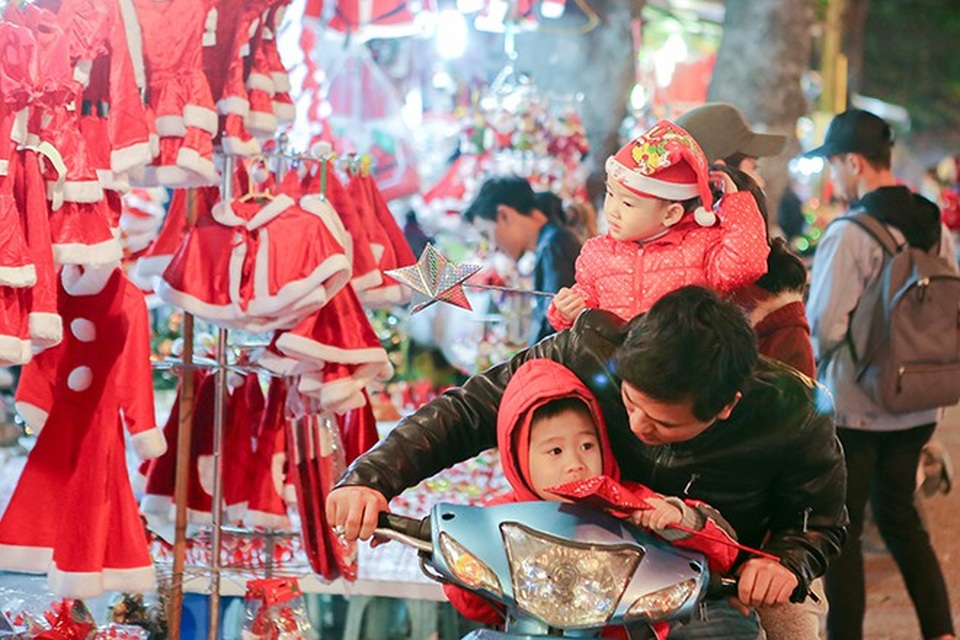 Những địa điểm chơi Noel đẹp ngỡ trời Âu giữa lòng Hà Nội - 5 Những địa điểm chơi Noel đẹp ngỡ trời Âu giữa lòng Hà Nội - 5