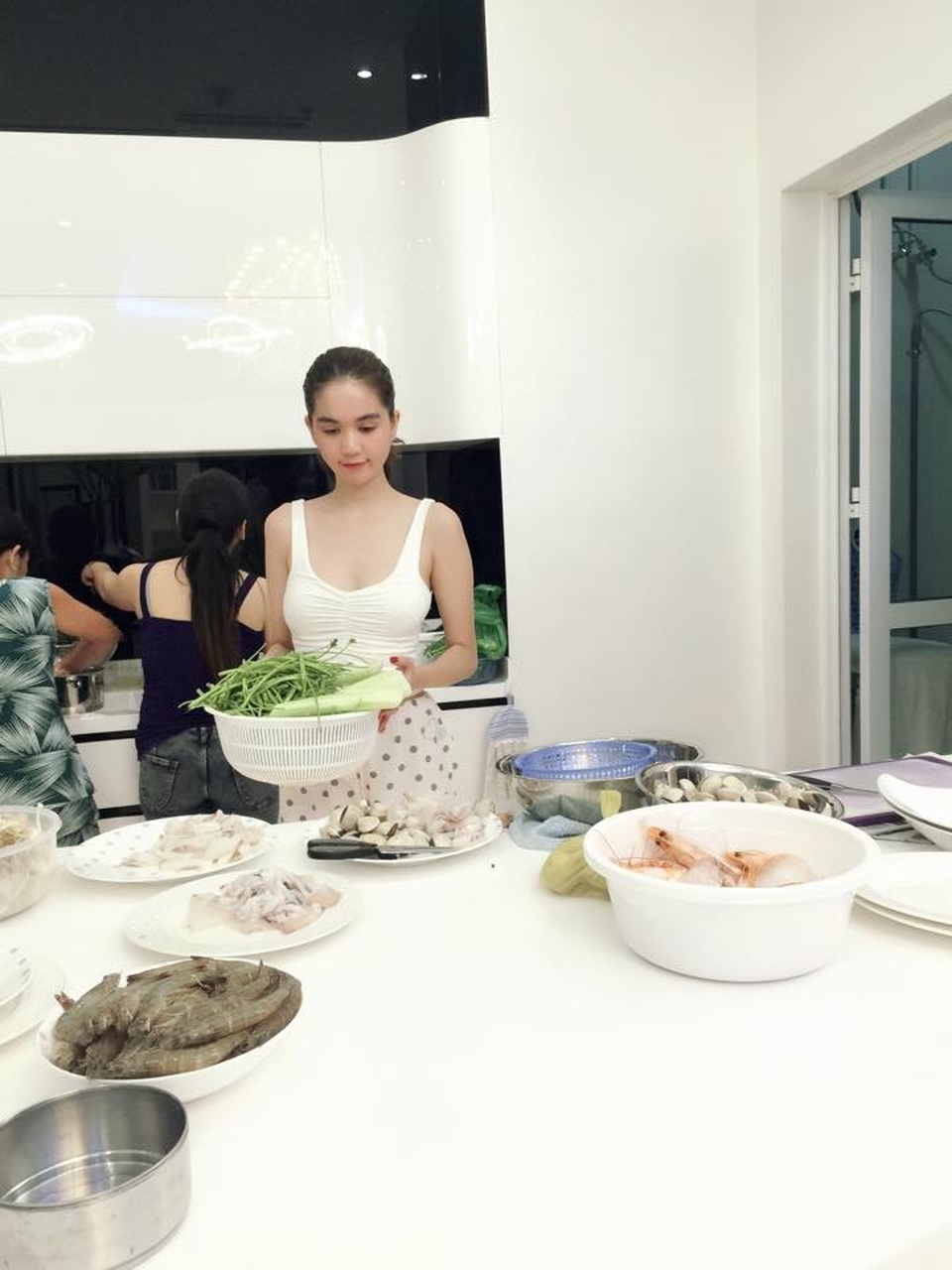 Khám phá căn hộ 20 tỷ đồng "sang chảnh" của Ngọc Trinh - 8 Khám phá căn hộ 20 tỷ đồng "sang chảnh" của Ngọc Trinh - 8