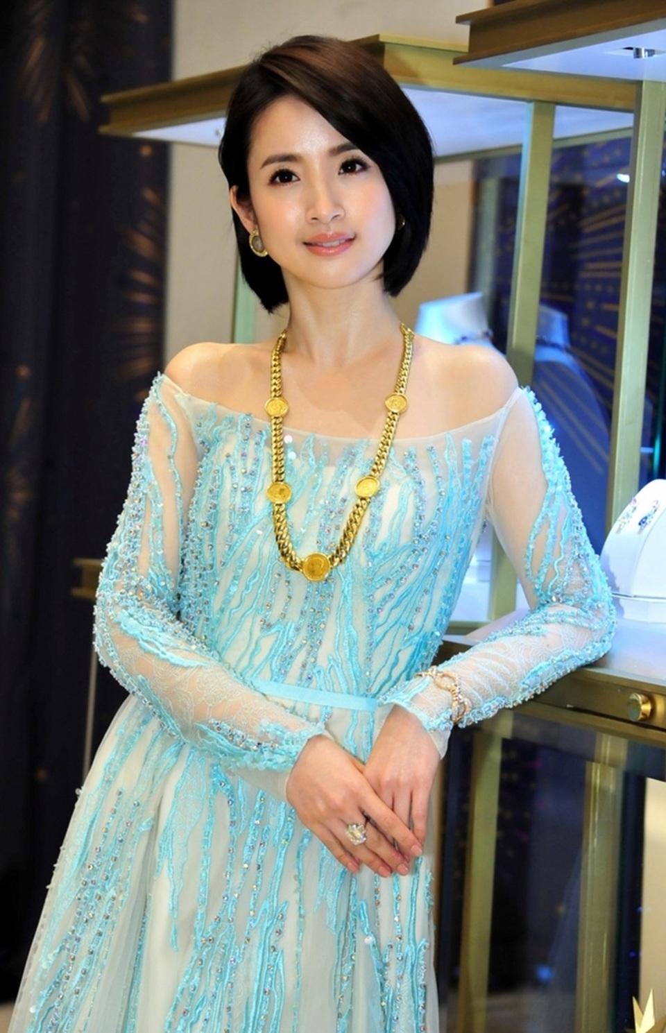 Mỹ nhân "Anh hùng xạ điêu": Người viên mãn, kẻ tự tử vì tình - 16 Mỹ nhân "Anh hùng xạ điêu": Người viên mãn, kẻ tự tử vì tình - 16